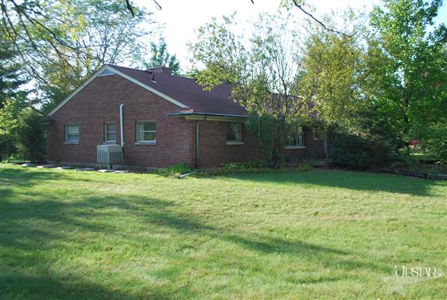 8646 Auburn Road Fort Wayne, IN 46825 - Photo 13 of 29
