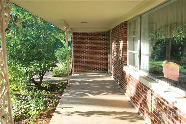 8646 Auburn Road Fort Wayne, IN 46825 - Photo 14 of 29