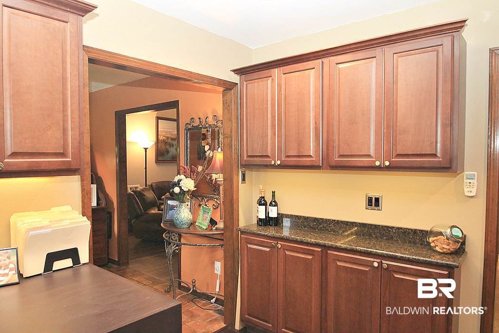 106 Winnetk Circle Daphne, AL 36526 - Photo 17 of 39 Office