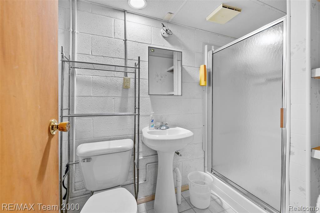 6514 Maple Street Dearborn, MI 48126 - Photo 25 of 28 Gallery Image 25