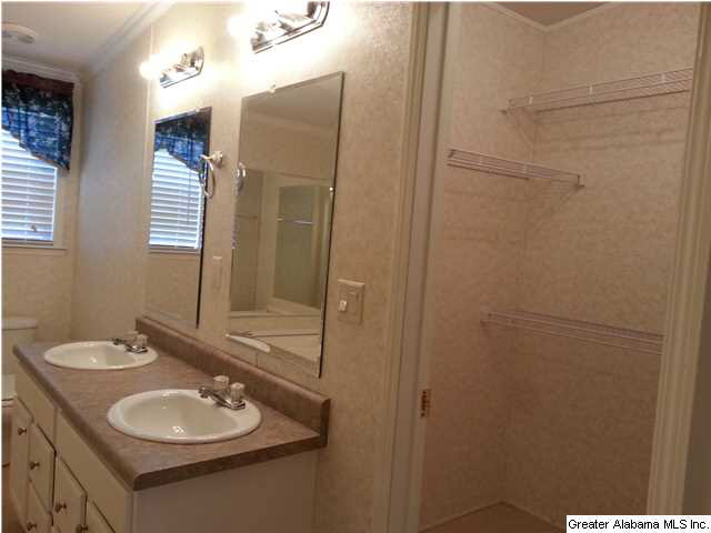 6851 Garrett Road Gardendale, AL 35071 - Photo 7 of 8