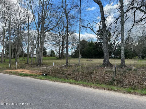 $14,000 | 800 Elm Avenue, Richton, MS 39476