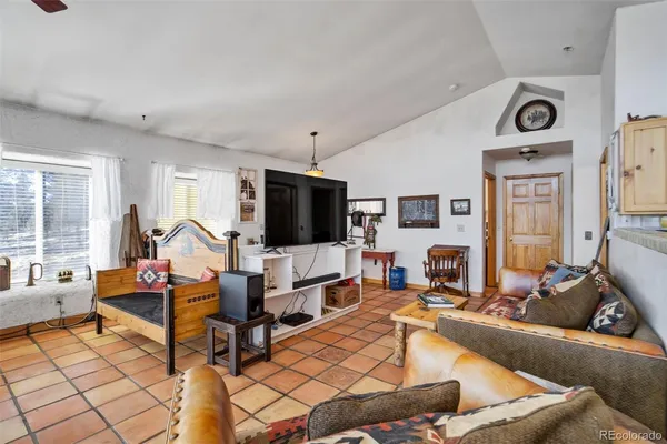 $699,999 | 201 Terry Lane, Guffey, CO 80820