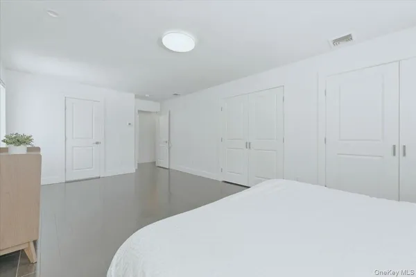 $1,495,000 | 4 Lawrence Place, Pelham, NY 10803