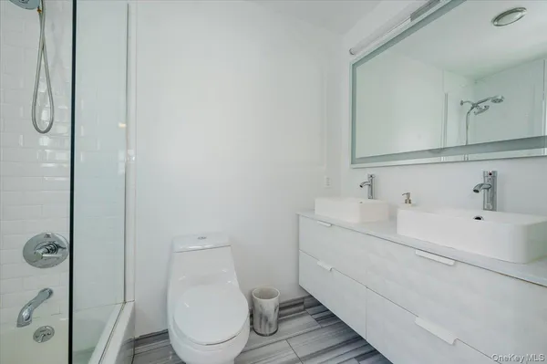 $1,495,000 | 4 Lawrence Place, Pelham, NY 10803