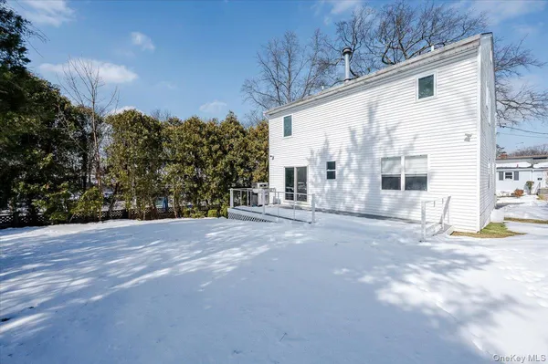 $1,495,000 | 4 Lawrence Place, Pelham, NY 10803