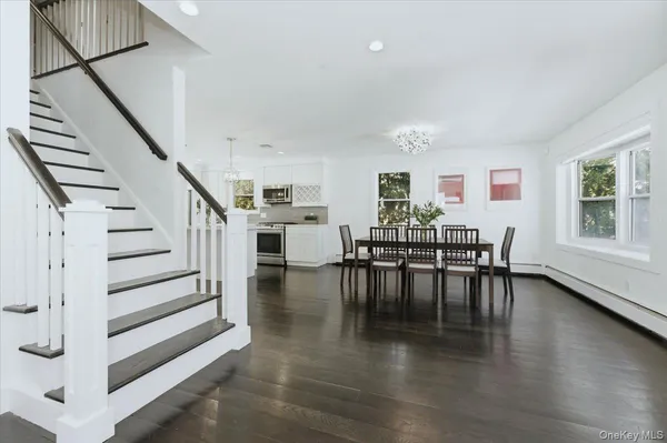 $1,495,000 | 4 Lawrence Place, Pelham, NY 10803