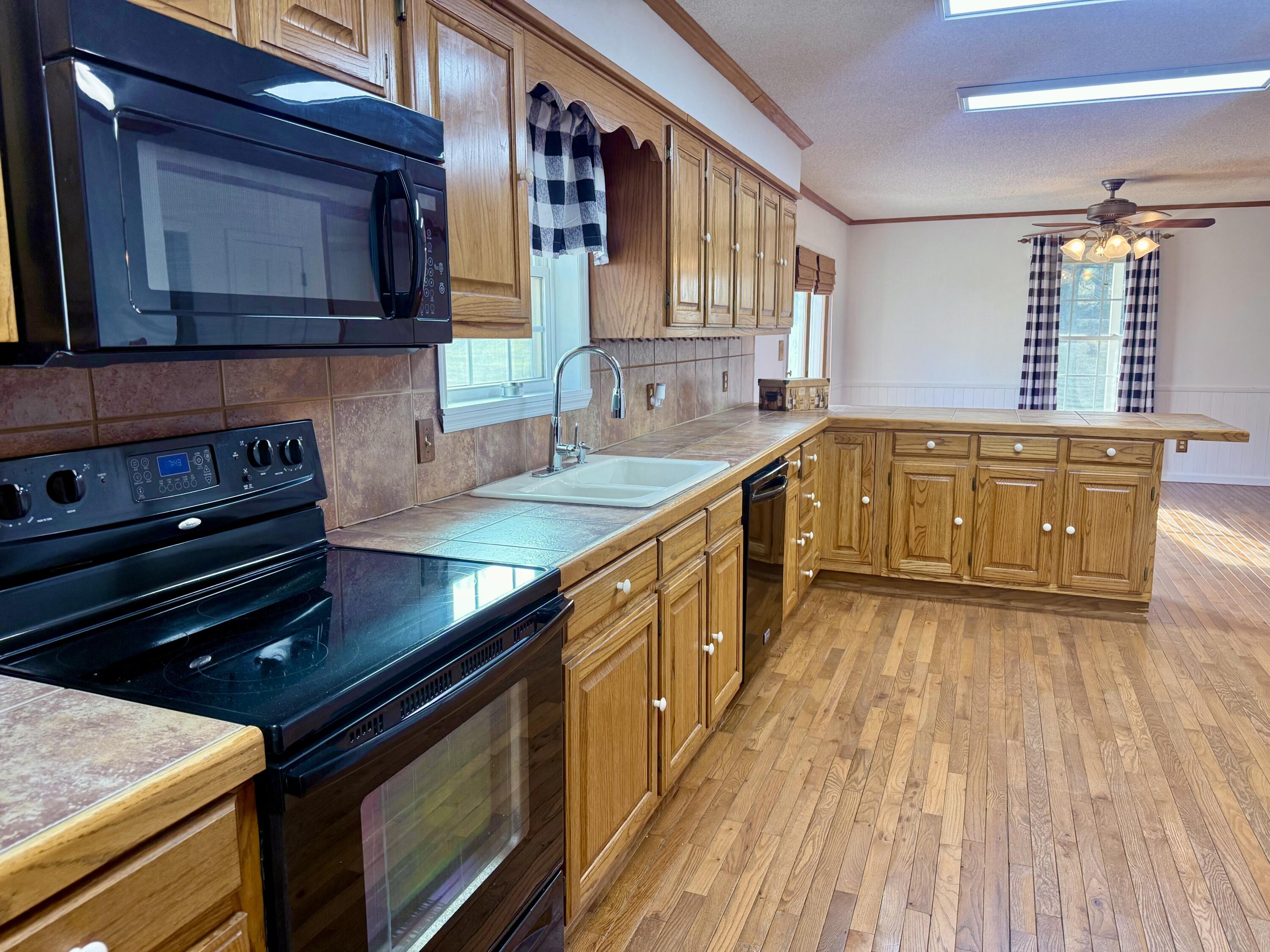 6824 County Road, Unit 75 Bridgeport, AL 35740 - Photo 9 of 54 IMG_1686