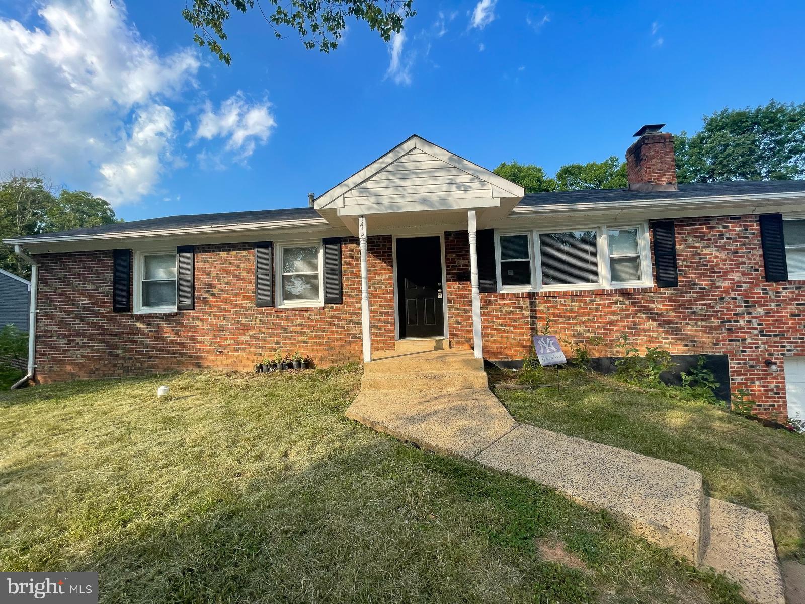 7417 Castle Road Manassas, VA 20109 - Photo 1 of 38 Gallery Image 1