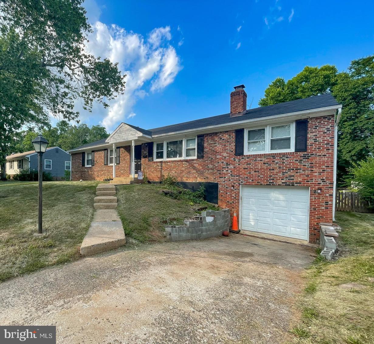 7417 Castle Road Manassas, VA 20109 - Photo 2 of 38 Gallery Image 2