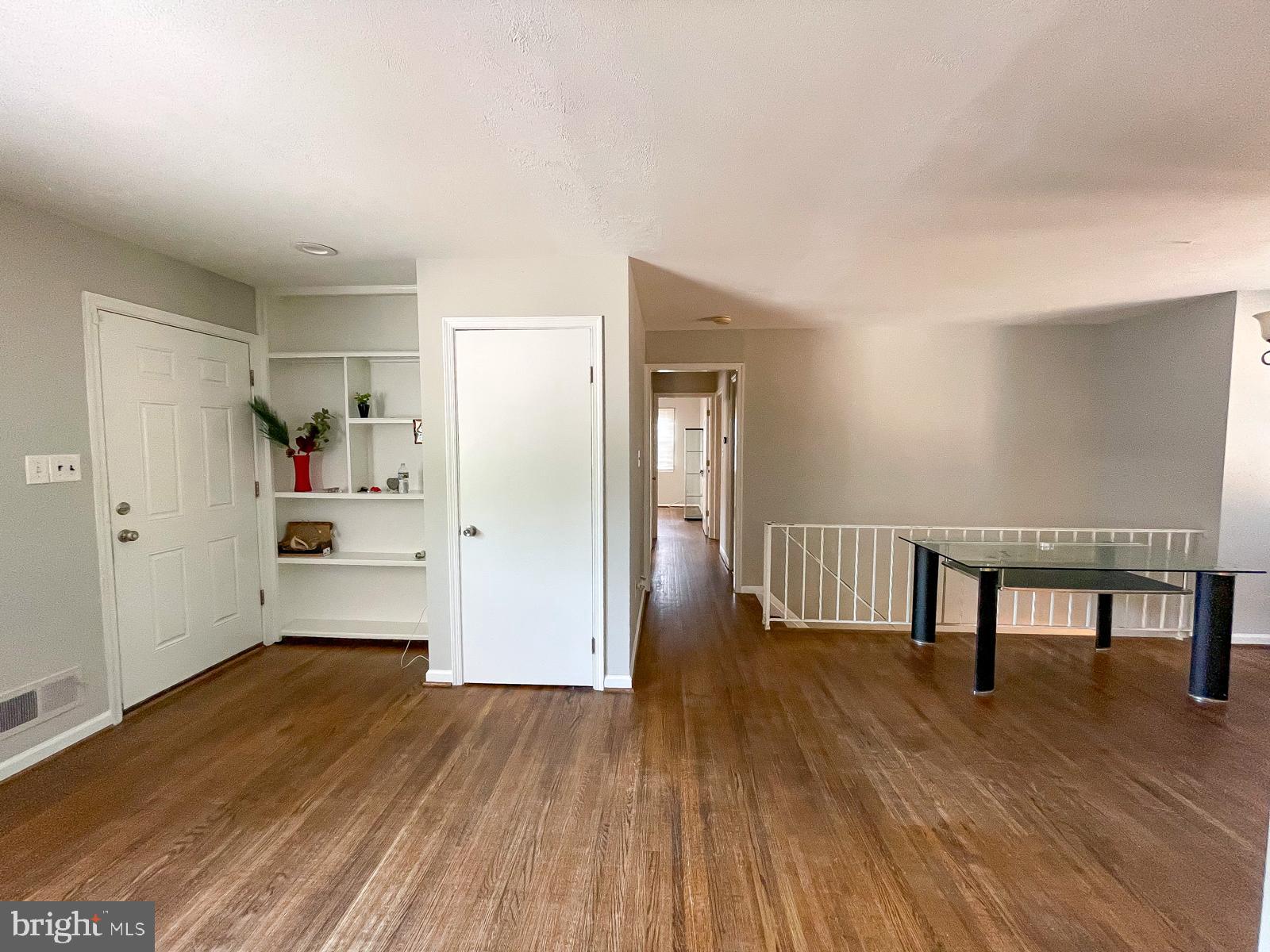 7417 Castle Road Manassas, VA 20109 - Photo 4 of 38 Gallery Image 4