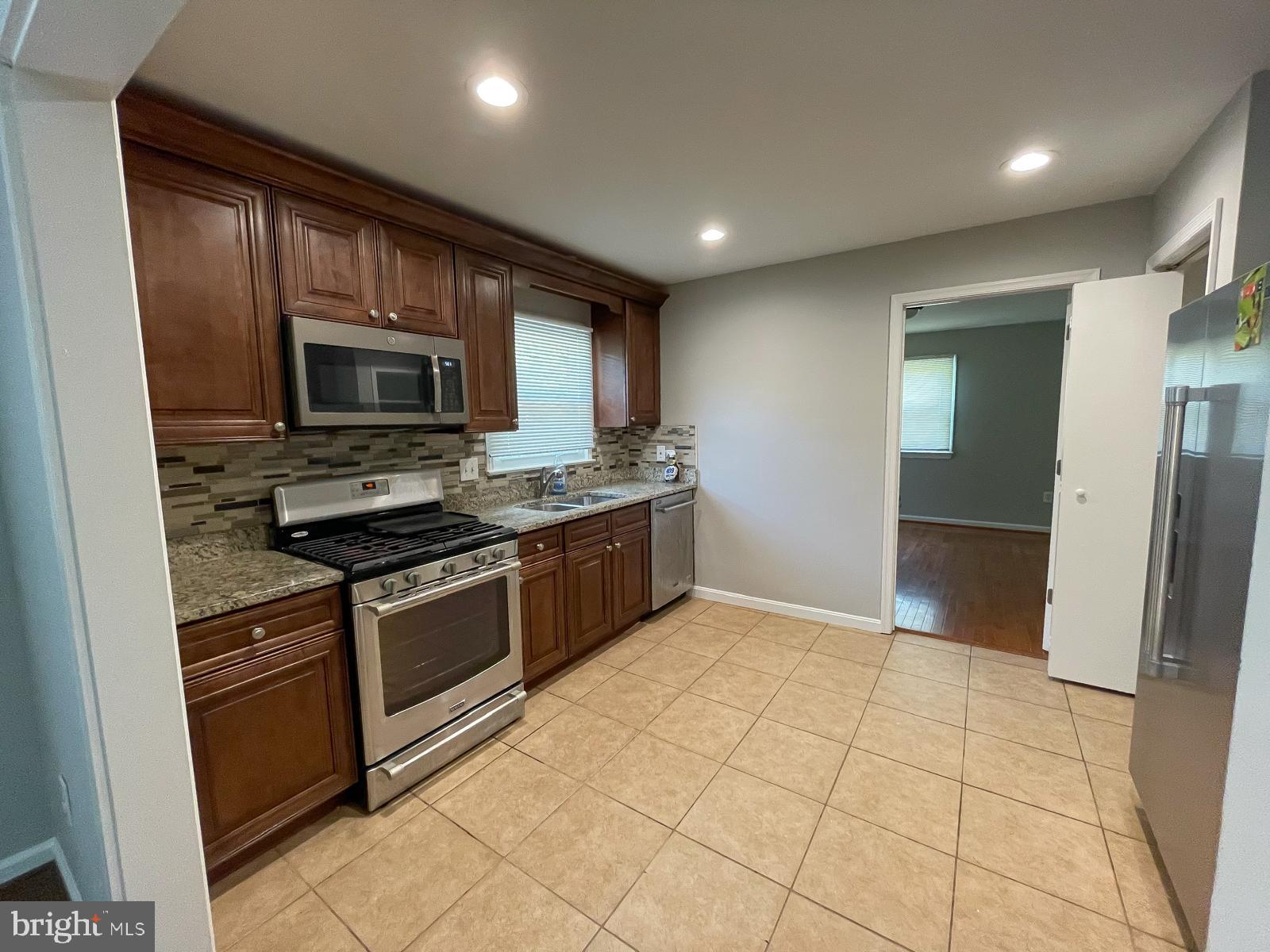 7417 Castle Road Manassas, VA 20109 - Photo 7 of 38 Gallery Image 7