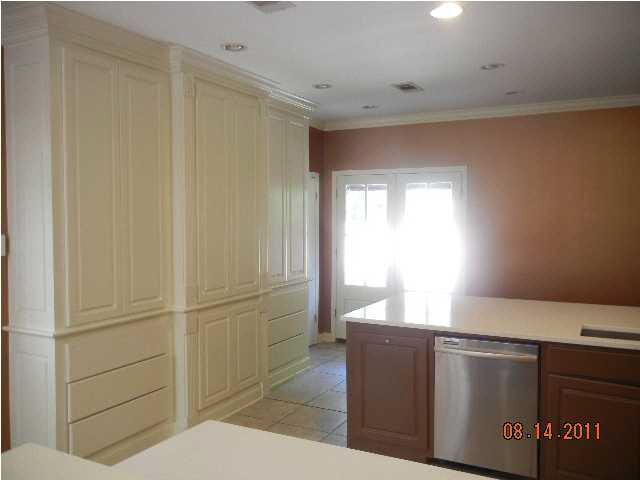 205 Ashcot Circle Jackson, MS 39211 - Photo 6 of 18 Photo 6
