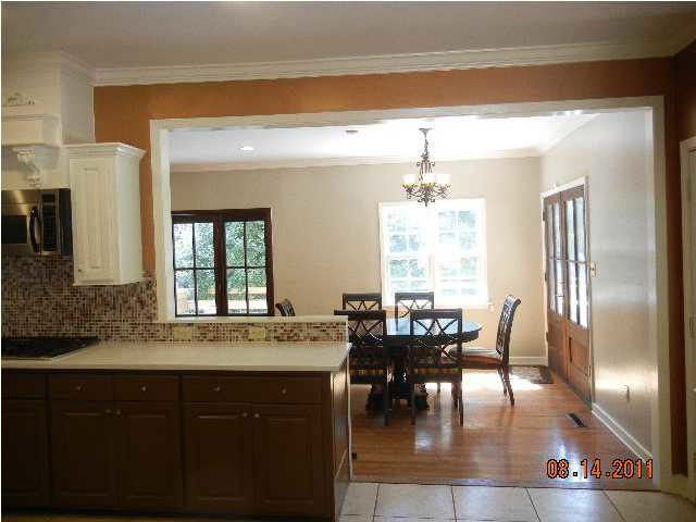 205 Ashcot Circle Jackson, MS 39211 - Photo 8 of 18 Photo 8