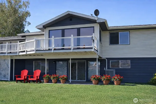 $540,000 | 107 A Westlake Road, Oroville, WA 98844