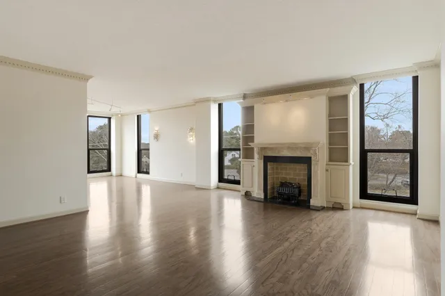 $879,999 | 3901 West End Avenue, Unit 408, Nashville, TN 37205