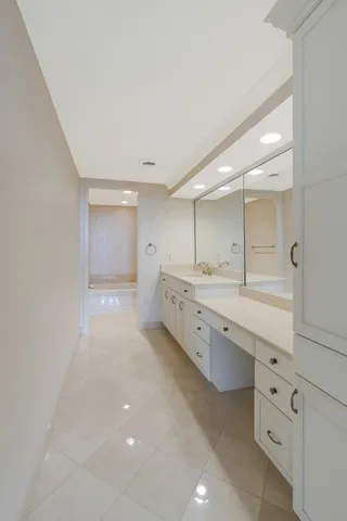 $879,999 | 3901 West End Avenue, Unit 408, Nashville, TN 37205