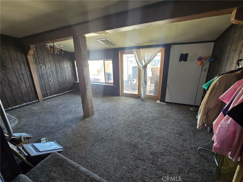 36827 Hidden River Road Hinkley, CA 92347 - Photo 9 of 19 Family room.