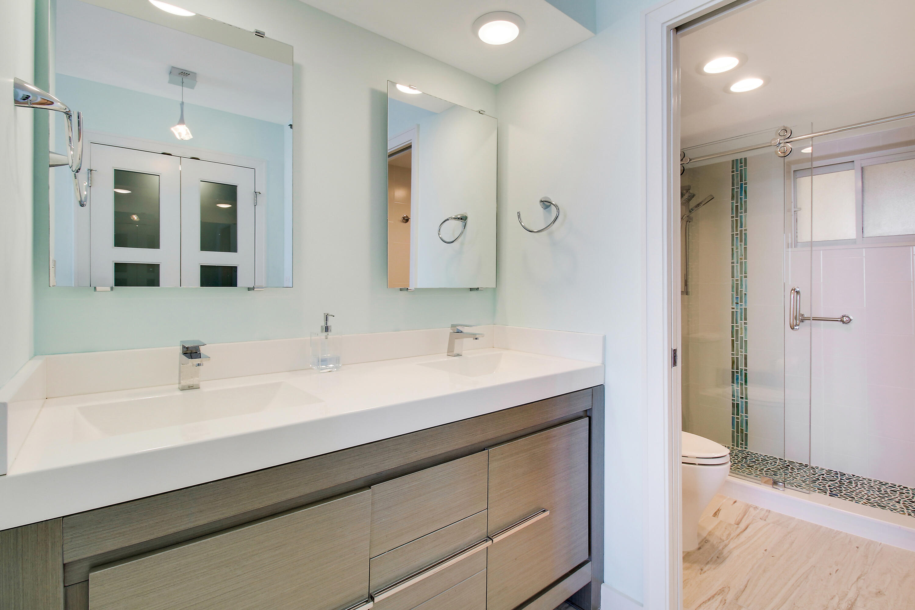 100 Ocean Trail Way, Unit 1206 Jupiter, FL 33477 - Photo 13 of 32 Remodeled Primary Bath