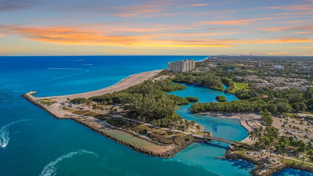 $899,000 | 100 Ocean Trail Way, Unit 1206, Jupiter, FL 33477