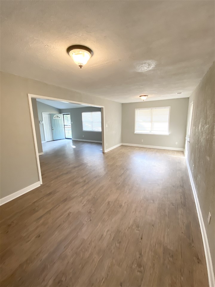 1488 Abernathy Road Memphis, TN 38116 - Photo 4 of 16