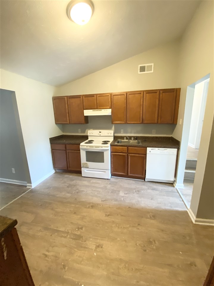 1488 Abernathy Road Memphis, TN 38116 - Photo 5 of 16