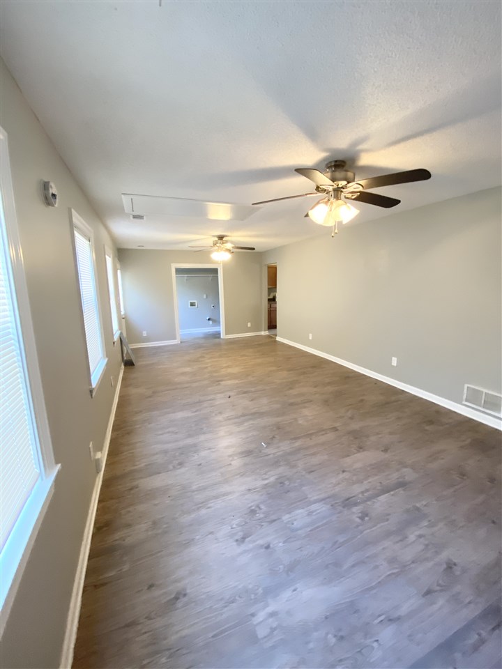 1488 Abernathy Road Memphis, TN 38116 - Photo 8 of 16