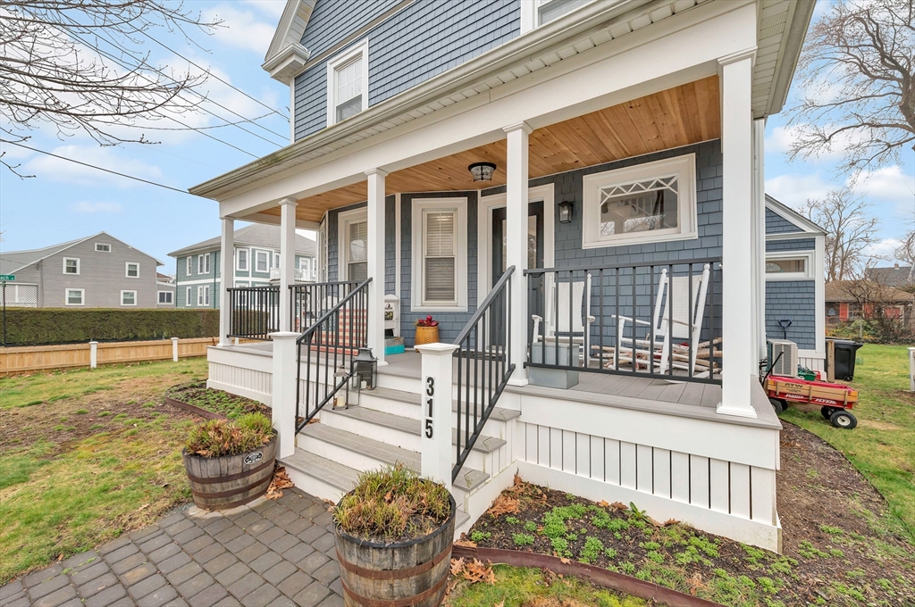 315 Billings Road Quincy, MA 02170 - Photo 4 of 31