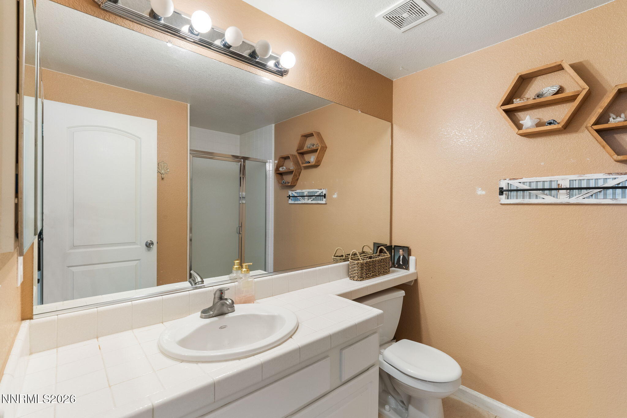 3220 Green River Drive Reno, NV 89503 - Photo 16 of 40 18-web-or-mls-3220 Green River-19