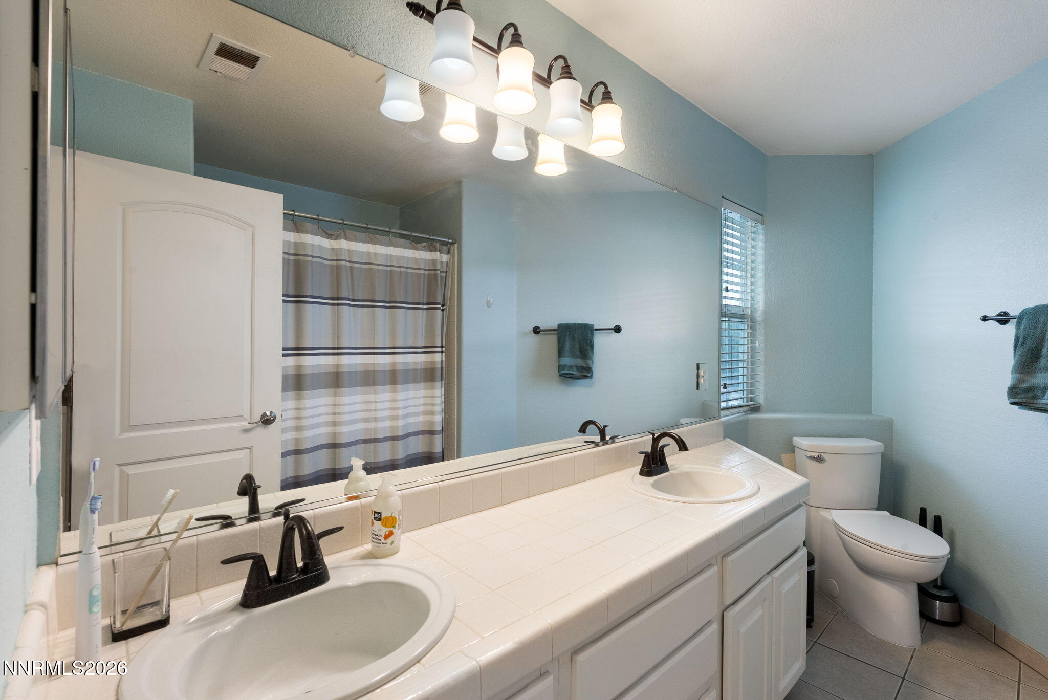 3220 Green River Drive Reno, NV 89503 - Photo 27 of 40 30-web-or-mls-3220 Green River-31