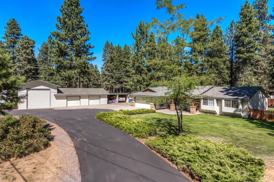19116 Kiowa Road Bend, OR 97702 - Photo 1 of 38 Kiowa Rd 19116 (38 of 40)