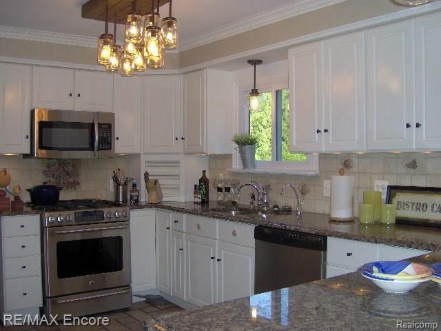 5395 Stickney Road Clarkston, MI 48348 - Photo 18 of 54 HPIM1319.JPG