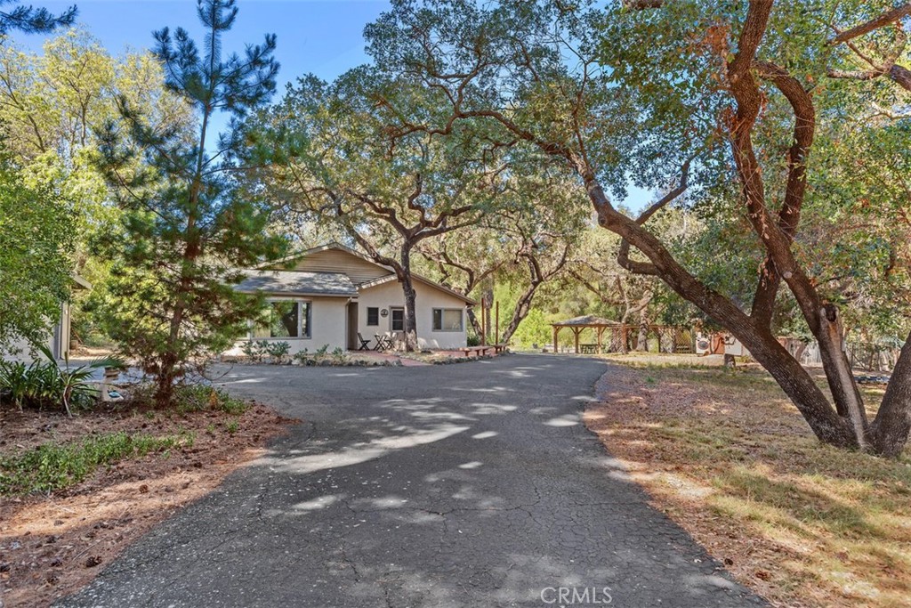 39150 Daily Road Fallbrook, CA 92028 - Photo 1 of 37