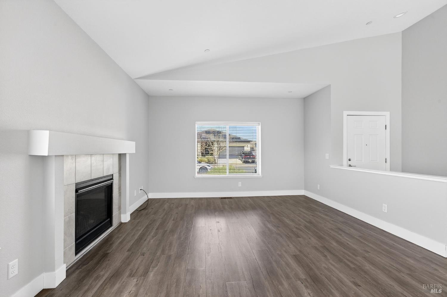 1932 Camino Del Prado Santa Rosa, CA 95403 - Photo 8 of 39