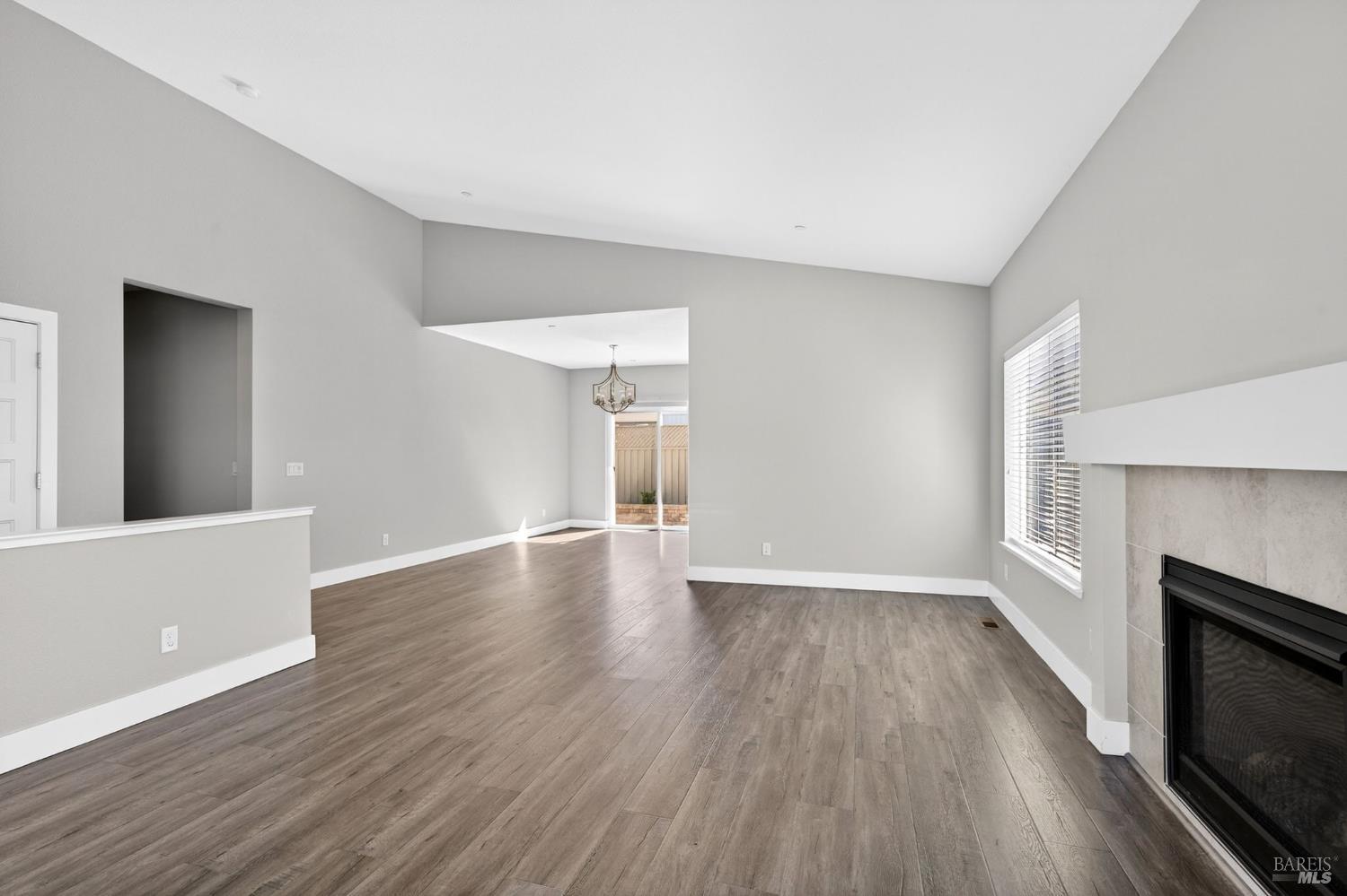 1932 Camino Del Prado Santa Rosa, CA 95403 - Photo 10 of 39