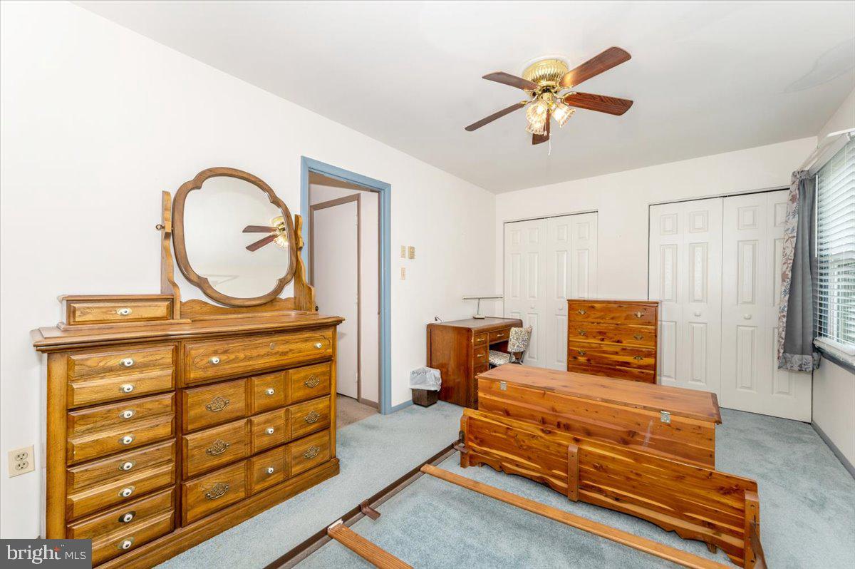 52 Wenner Drive Brunswick, MD 21716 - Photo 29 of 55 a living room with furniture and a window