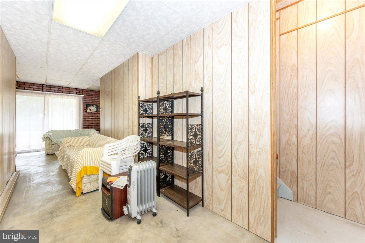 52 Wenner Drive Brunswick, MD 21716 - Photo 37 of 55 a bedroom with furniture and a window