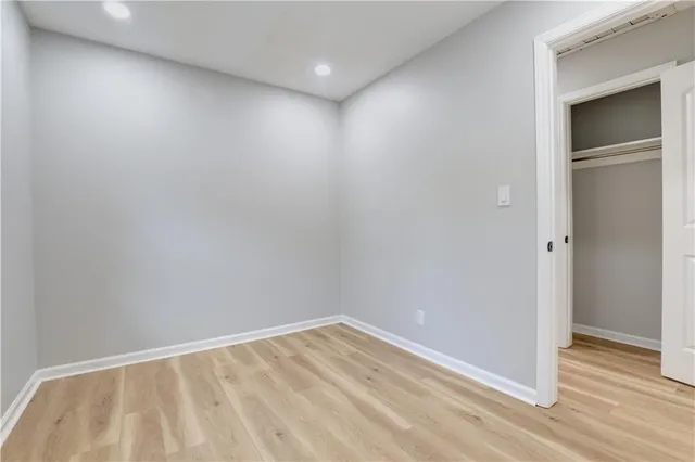 $299,875 | 5221 Northeast 39th Street, Kansas City, MO 64117