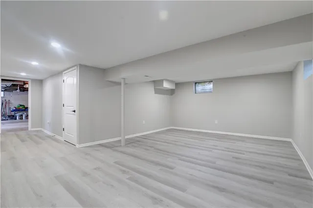 $299,875 | 5221 Northeast 39th Street, Kansas City, MO 64117