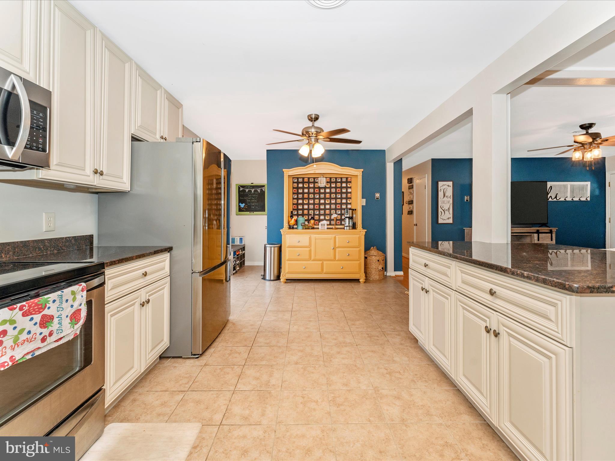 4249 Buffalo Road Mount Airy, MD 21771 - Photo 16 of 57 Kitchen