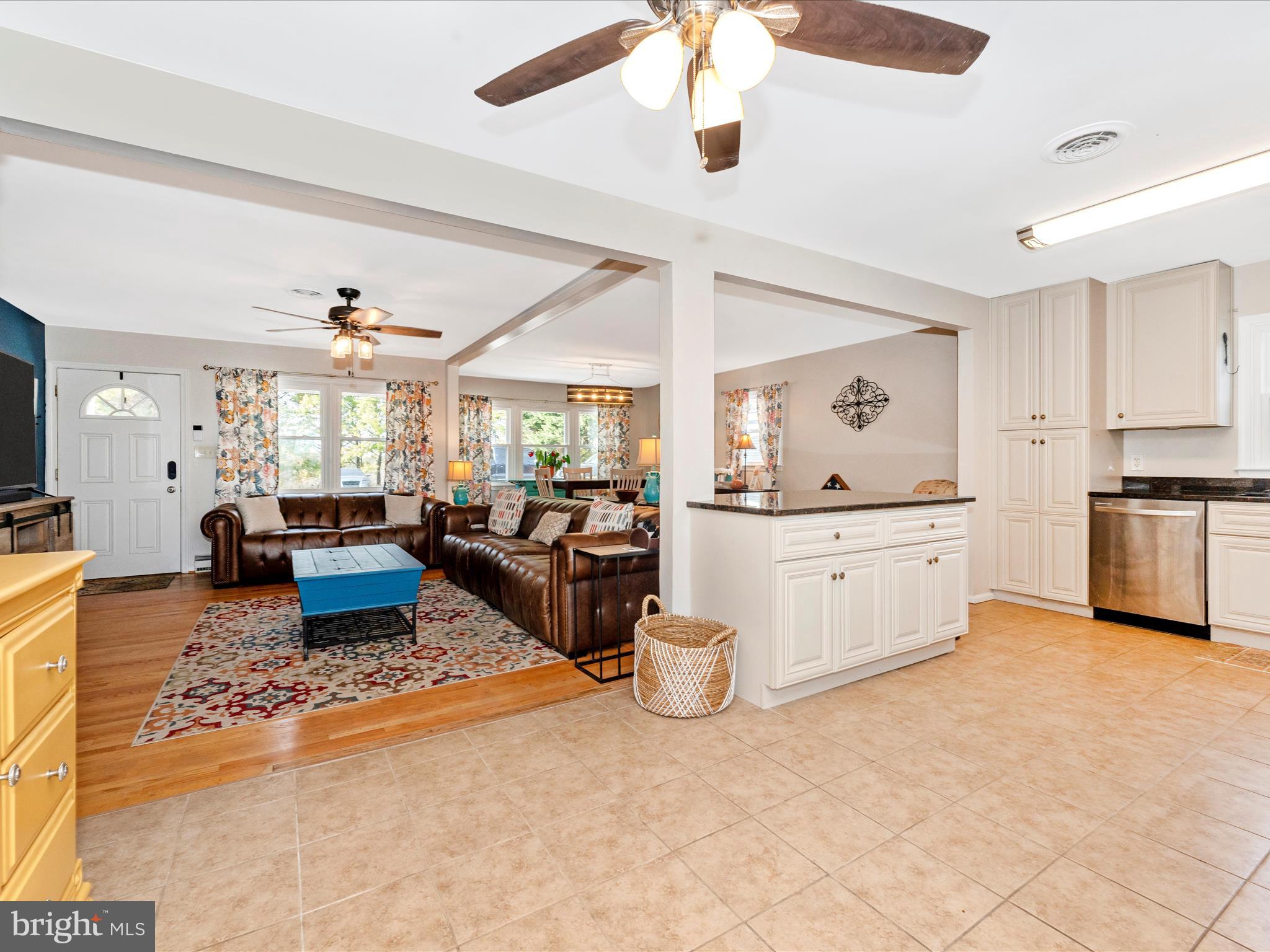 4249 Buffalo Road Mount Airy, MD 21771 - Photo 18 of 57 Kitchen