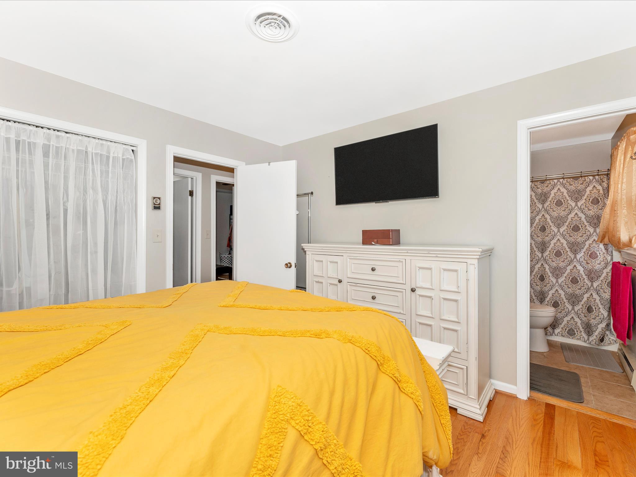 4249 Buffalo Road Mount Airy, MD 21771 - Photo 20 of 57 Primary Bedroom