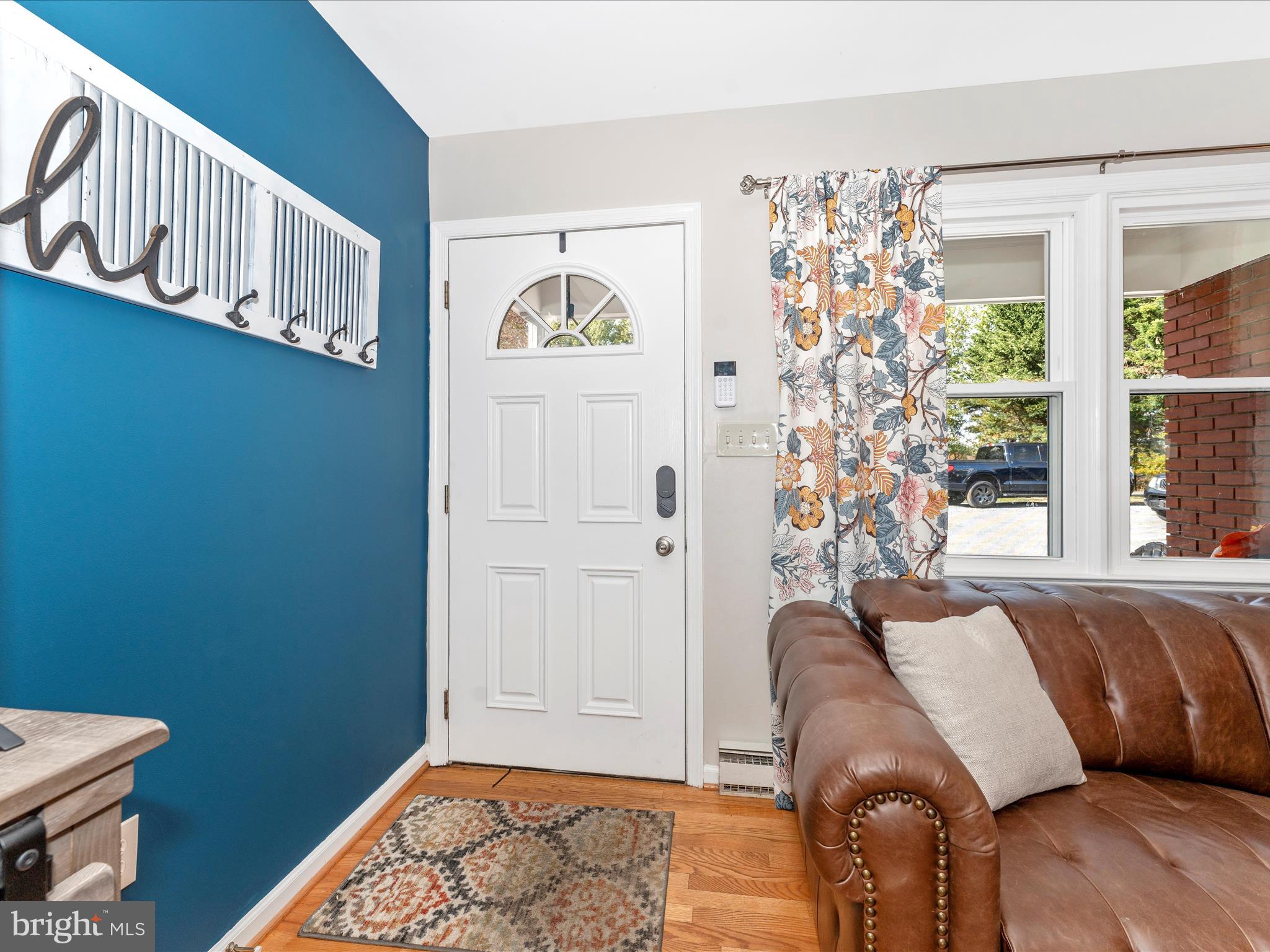 4249 Buffalo Road Mount Airy, MD 21771 - Photo 3 of 57 Foyer