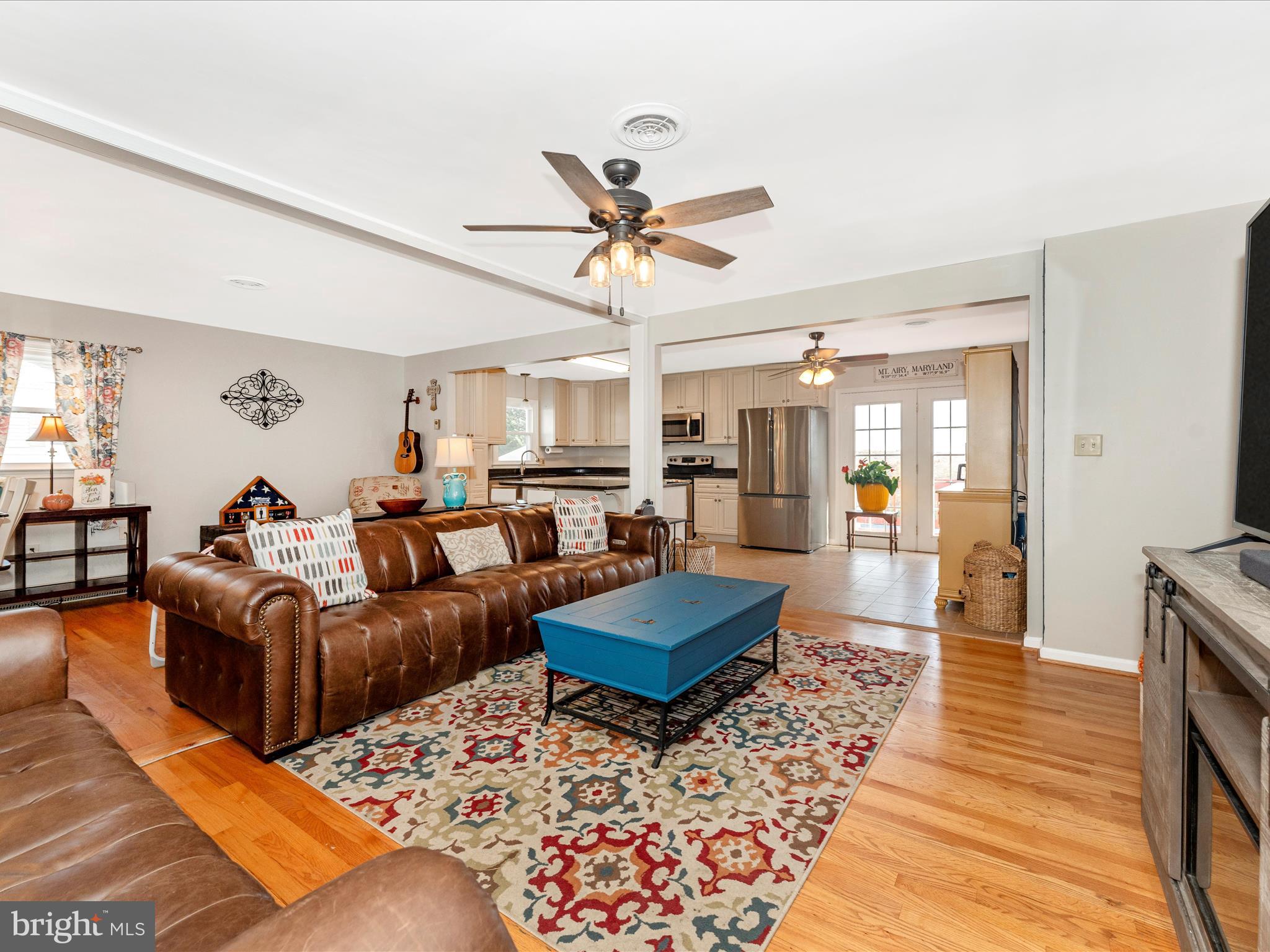 4249 Buffalo Road Mount Airy, MD 21771 - Photo 6 of 57 Living Room