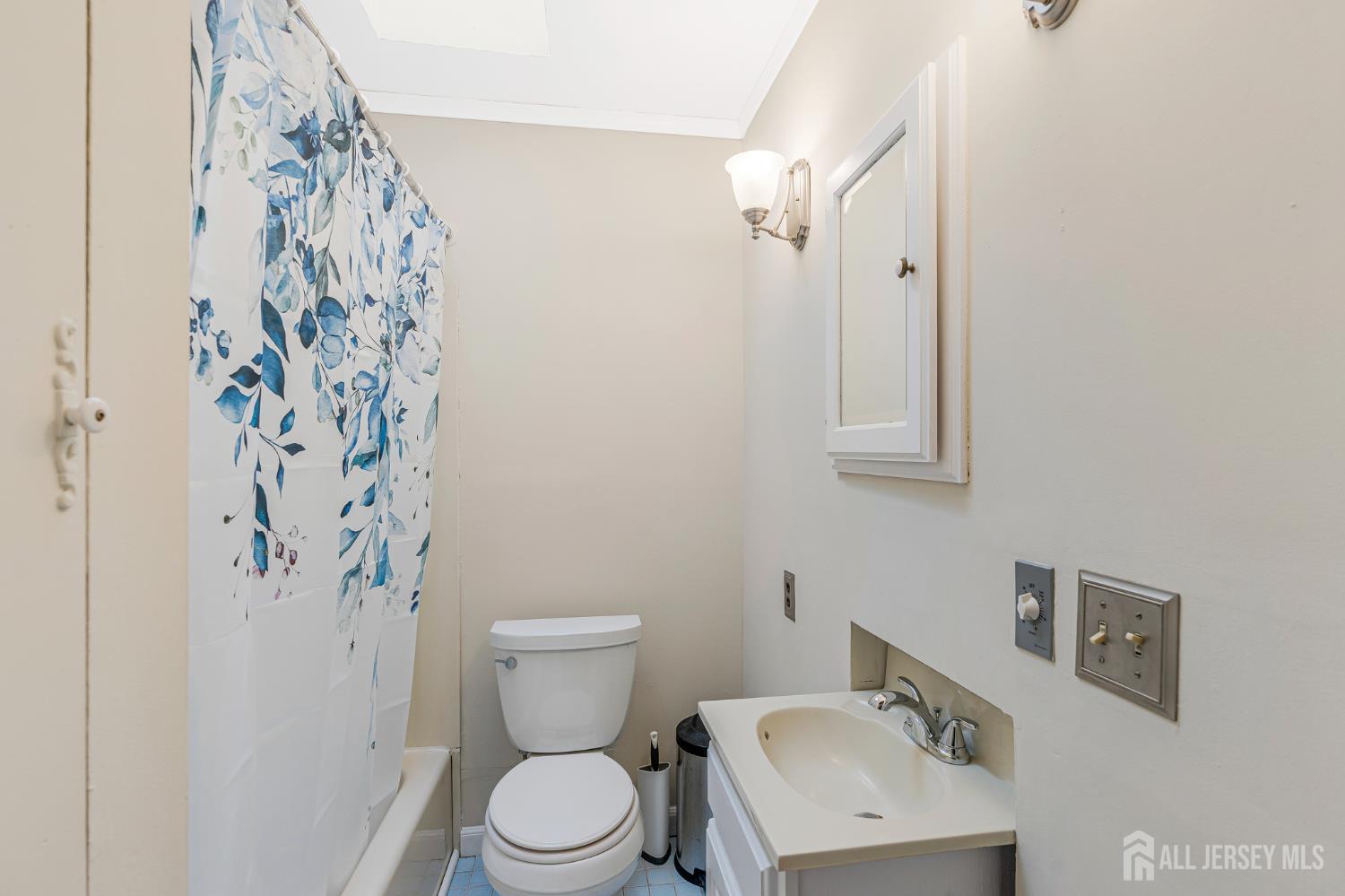 610 Front Street Dunellen, NJ 08812 - Photo 17 of 34 Gallery Image 17