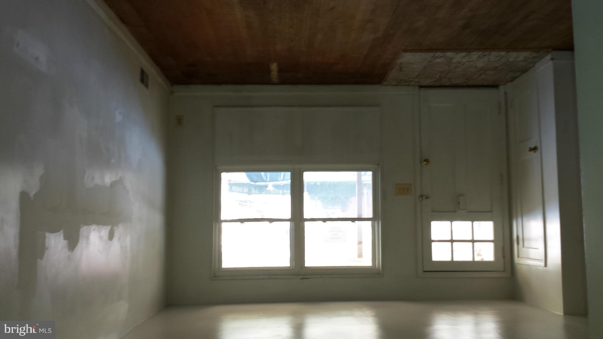 8240 Kavanagh Road Baltimore, MD 21222 - Photo 8 of 12 Interior (General)