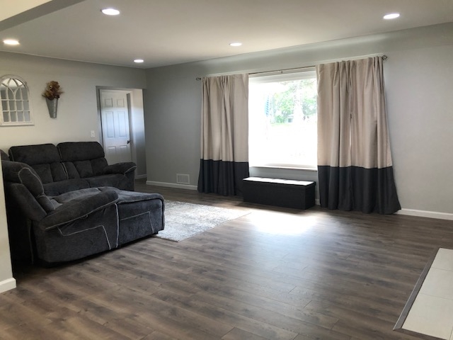 4376 Elms Road Flushing, MI 48433 - Photo 6 of 23