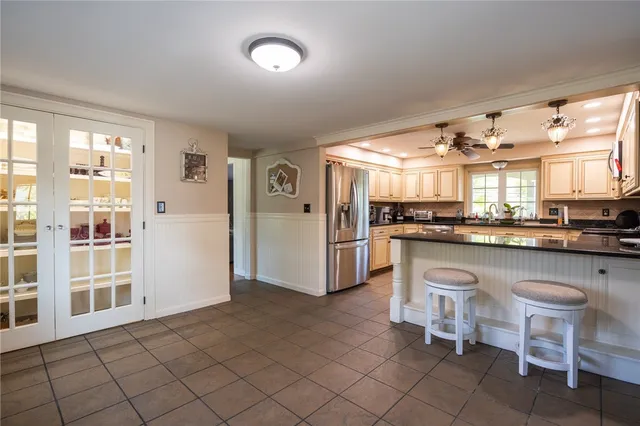 $715,000 | 2894 Mendon Road, Cumberland, RI 02864