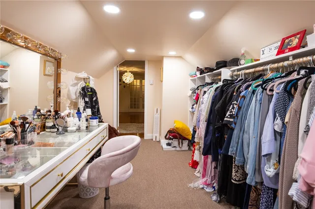 $715,000 | 2894 Mendon Road, Cumberland, RI 02864