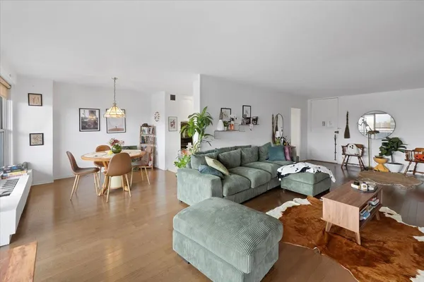 $187,000 | 2077 Center Avenue, Unit 7G, Fort Lee, NJ 07024